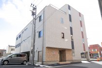 (株)コスモファーマ社屋