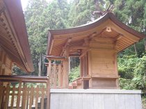 熊野神社拝殿・本殿(2003年)